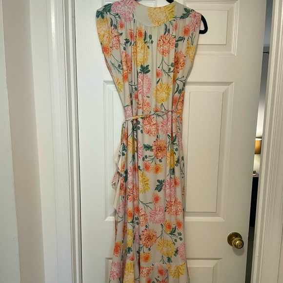 Yumi Kim Santorini Feminine Floral Wrap Dress - Picture 5 of 9